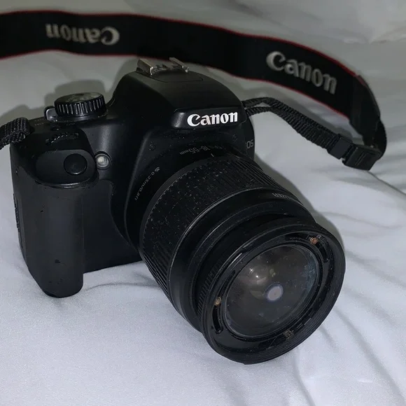 CANON REBEL XS EOS Digital Camera pop out  display screen IMAGE STABILIZER LENSE - Picture 16 of 16